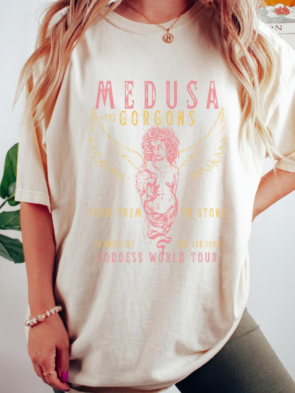 Maglietta con fascia vintage della dea greca Medusa