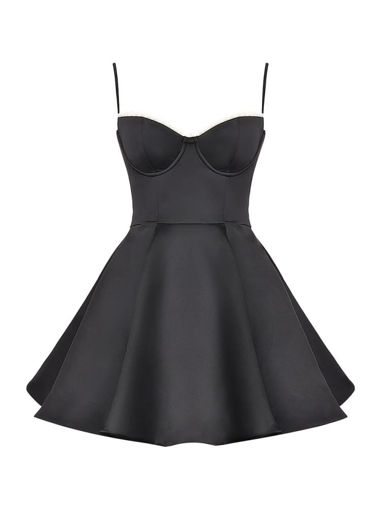 Robe courte en tulle noire 