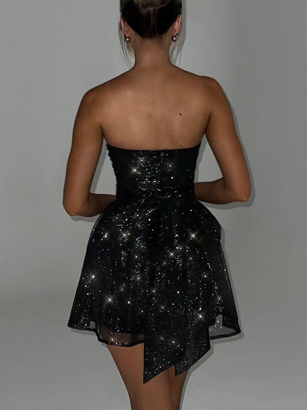 Robe corset à nœud et sequins