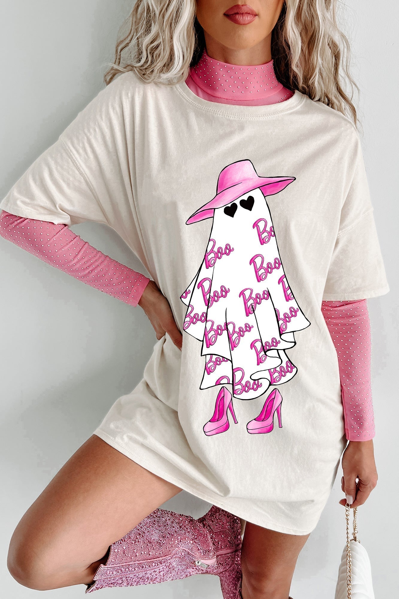 Girly Ghost – Übergroßes T-Shirt-Kleid mit Grafik (Vanille)