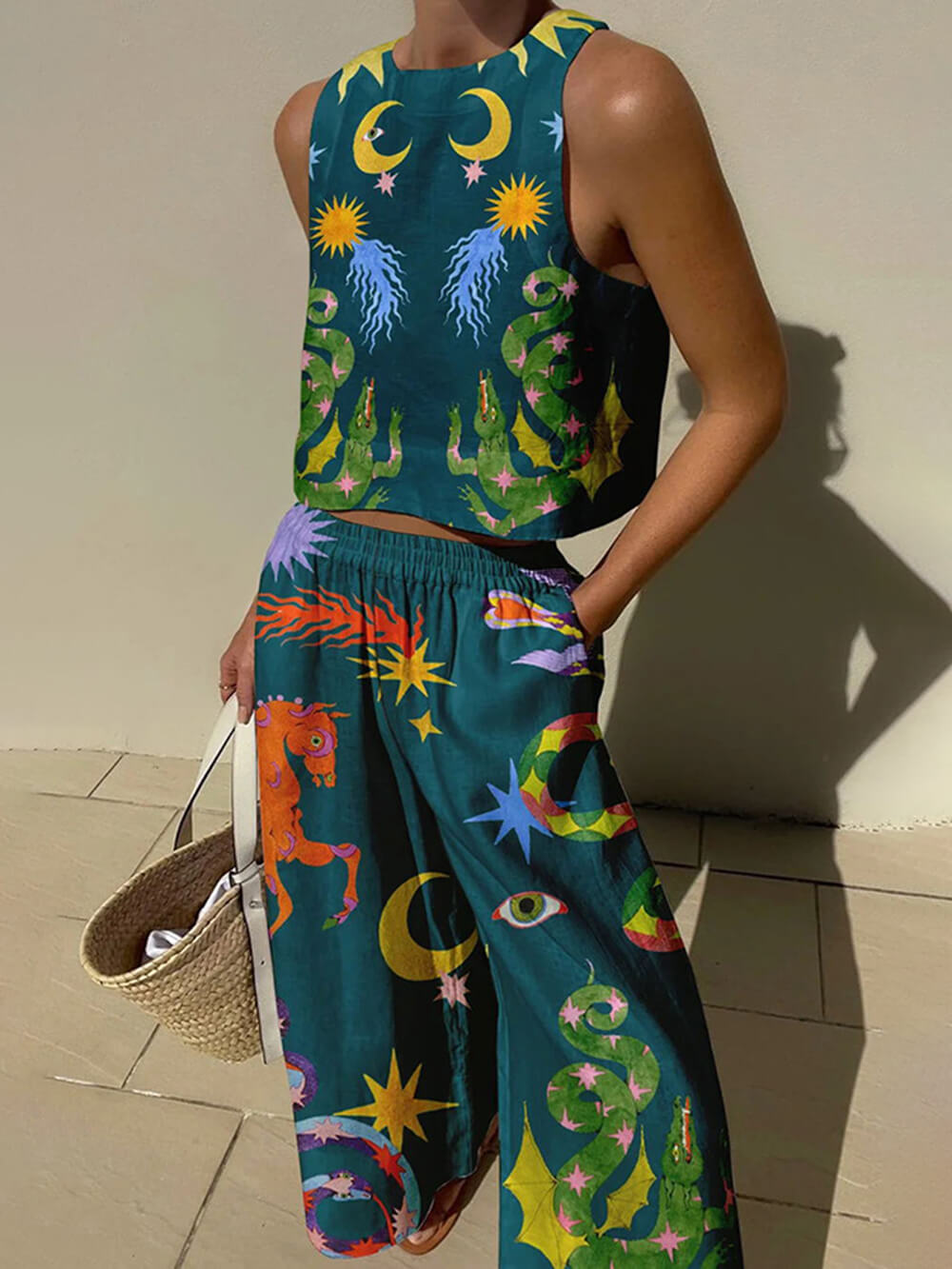 Conjunto de pantalones con bolsillos y cintura elástica con estampado único