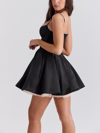 Robe courte en tulle noire 